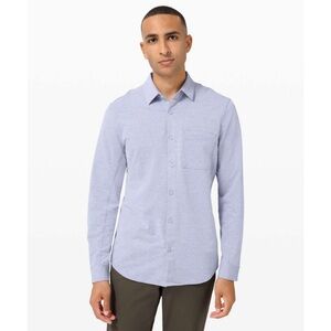 Lululemon Men’s Shirt Size L – Light Lilac